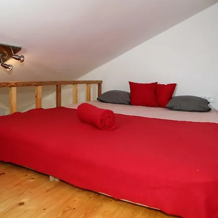 Uptown Apartment Hvar Town