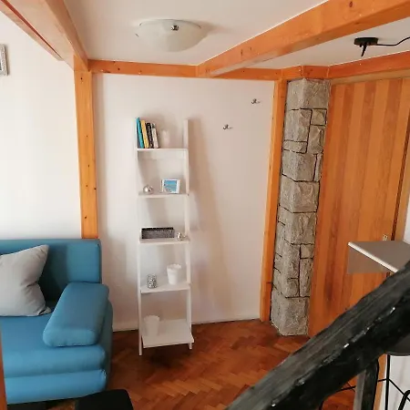 Uptown Apartament *